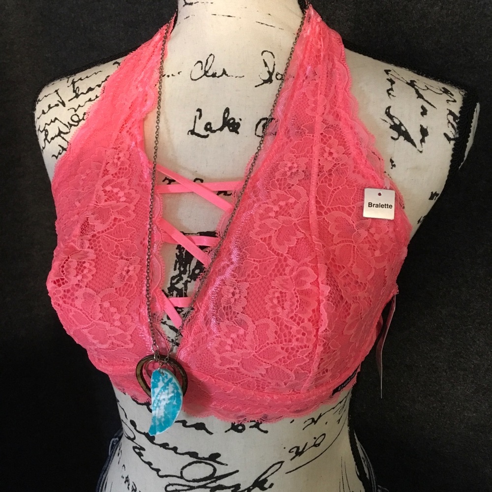 🆕🎈Bebe Bralette - Picture 3 of 8